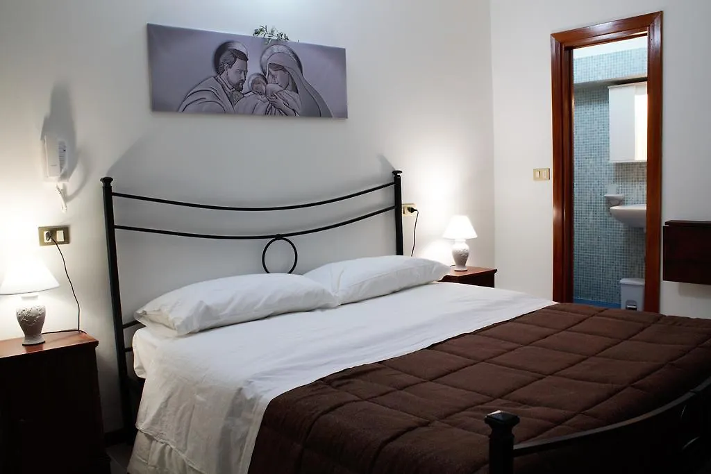 Hotel Il Vicoletto Assisi Italy