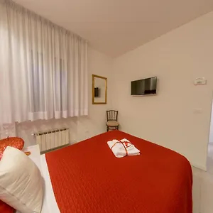 Marconi Rooms 1, 2, 3 Casa Stella Verona